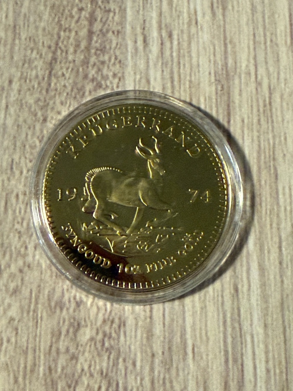 South Africa Gold Krugerrand Style Collectible Coin 1974 - Picture 2 of 3